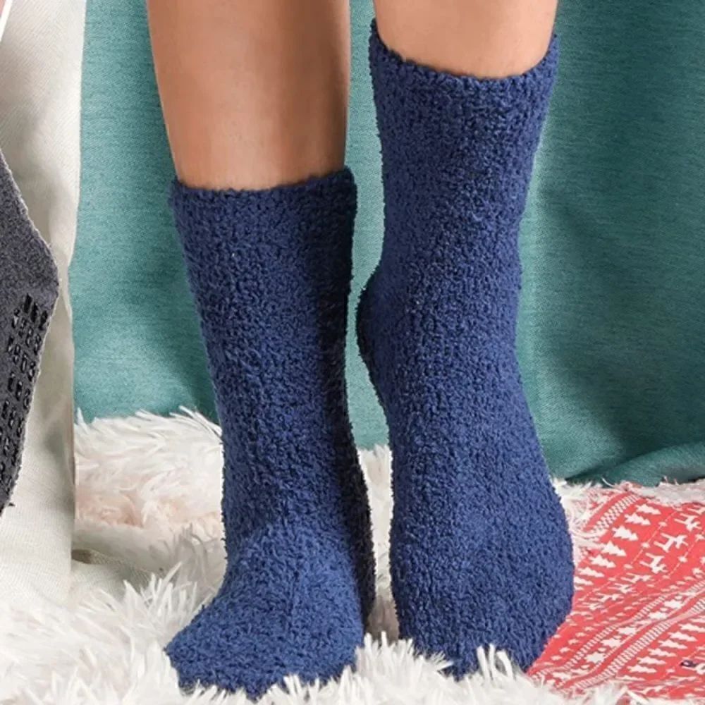 Fuzzy winter socks    - Picture 2 of 4